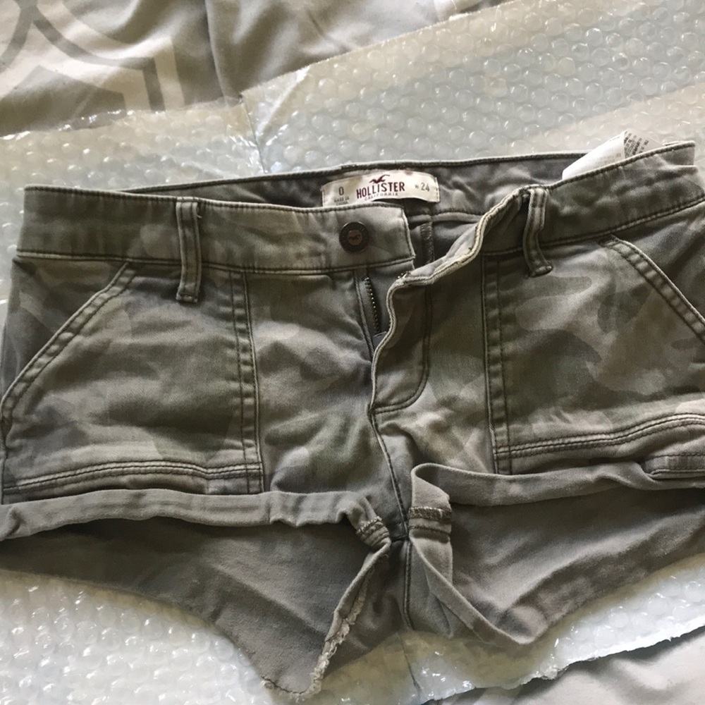 Hollister camo shorts